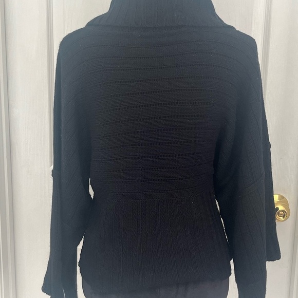 Women’s Calvin Klein sweater with cowl neck and dilemma sleeves. Black size S - Picture 2 of 5